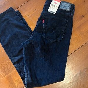 NWT Levi’s 314 Shaping Straight Jeans sz 30x30